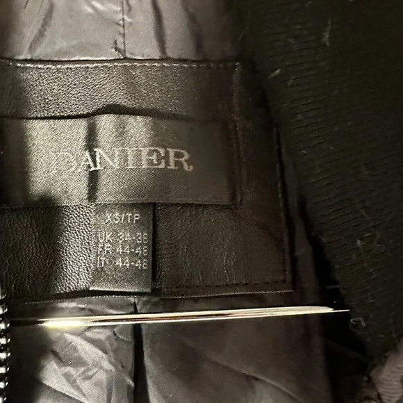 Danier  Jacket - Picture 14 of 15